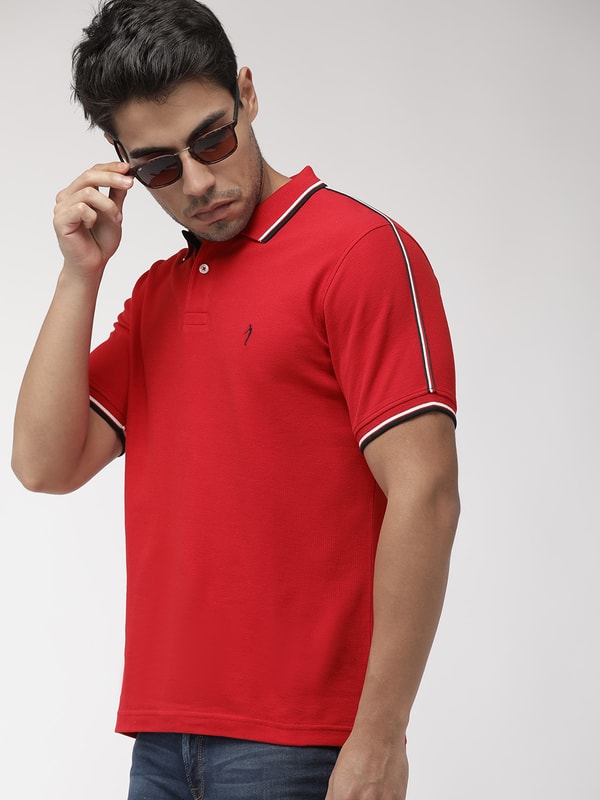 Mens Red Solid Regular Fit T-Shirt